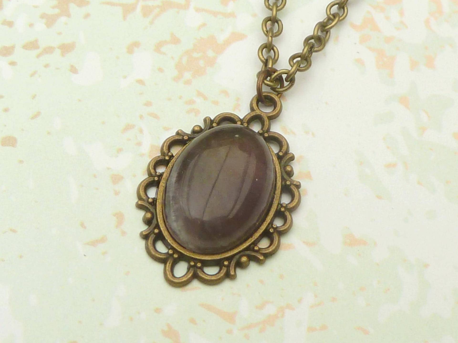 Feine Edelstein Halskette Mit Amethyst Cabochon Lila Bronzefarben Schmuck Für Jeden Tag Geschenkidee Frau Freundin von Schmucktruhe