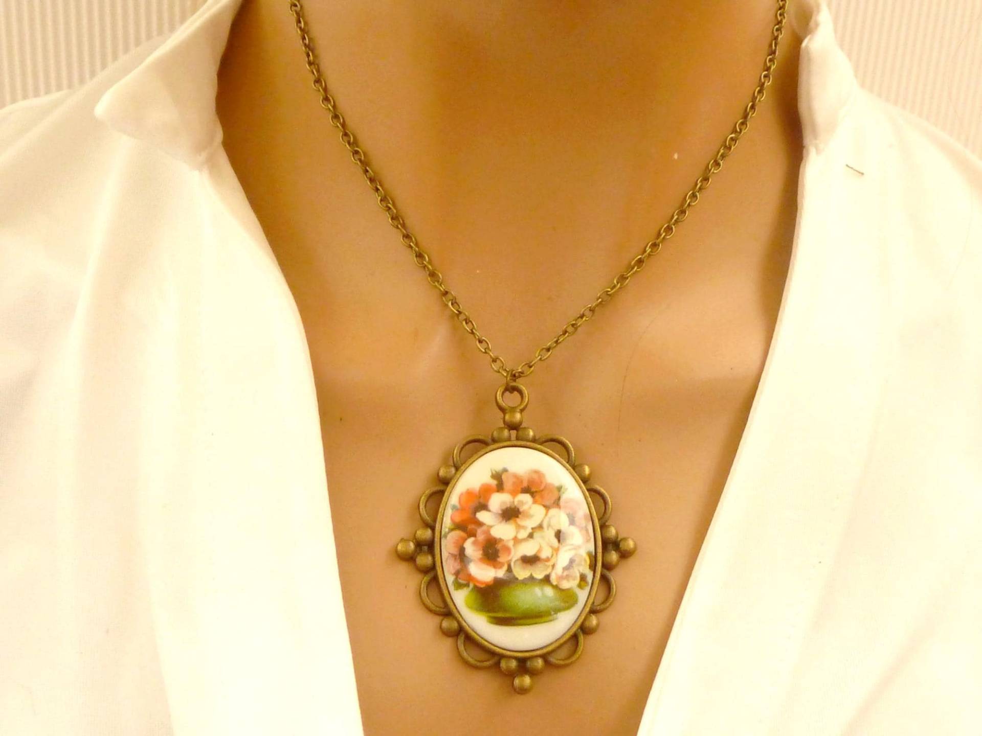 Große Nostalgie Halskette Mit Blumenstauß Motiv Porzellancabochon Geschenk Für Sie von Schmucktruhe