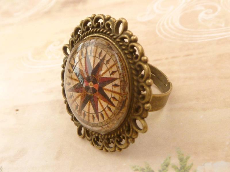 Großer Ring Mit Kompass Motiv Bronzefarben Statement Schmuck Geschenkidee Beste Freundin Weihnachtsgeschenk von Schmucktruhe