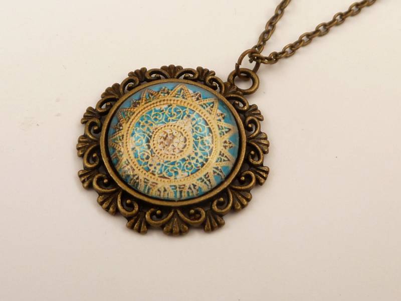 Halskette Mit Spitzen Motiv in Türkis Bronze Cabochon Schmuck Geschenkidee Frau von Schmucktruhe