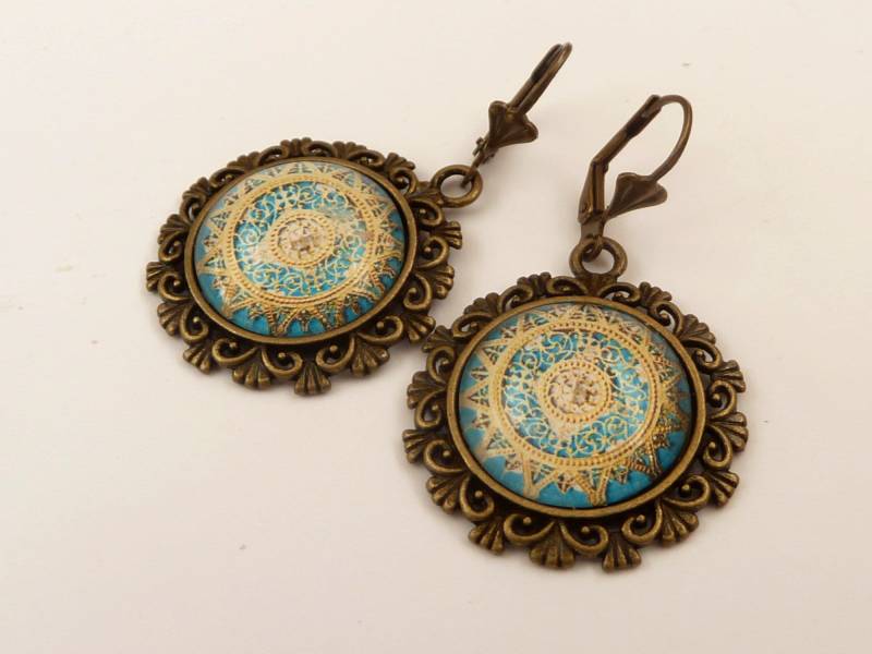 Ohrringe Mit Spitzen Motiv in Türkis Bronze Cabochon Schmuck Geschenkidee Frau von Schmucktruhe