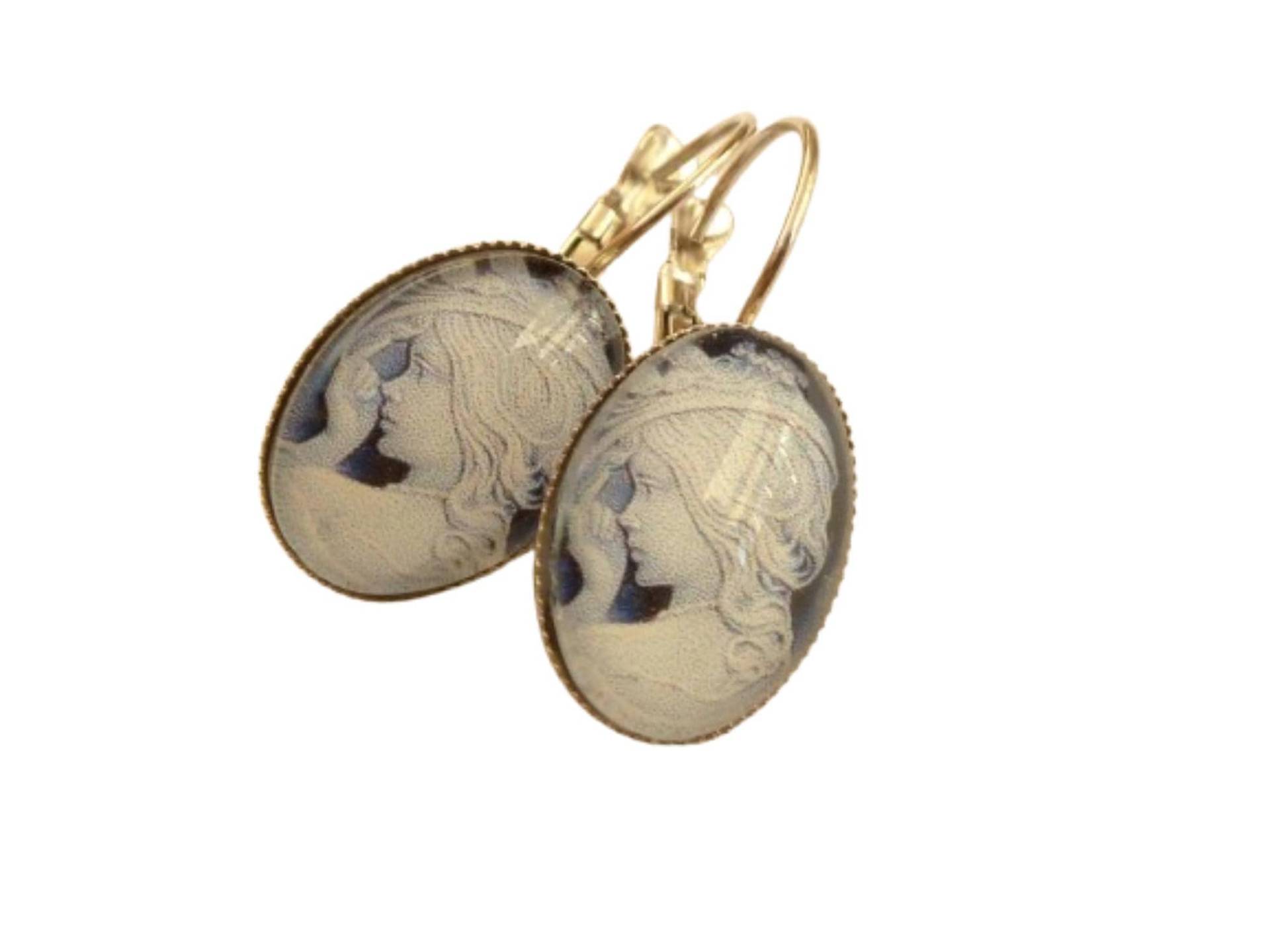 Schlichte Ohrringe Mit Dame Motiv Blau Weiß Silberfarben, Vintage Stil Schmuck, Geschenkidee Beste Freundin von Schmucktruhe