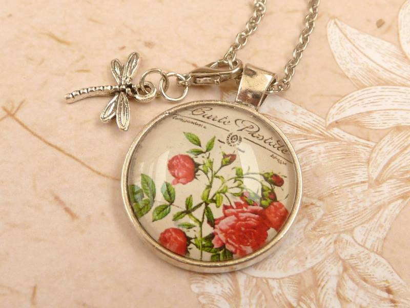 Sommerliche Halskette Mit Rosen Design Und Abnehmbarem Libellen Charm Silberfarben Cabochon Schmuck Geschenk Beste Freundin von Schmucktruhe