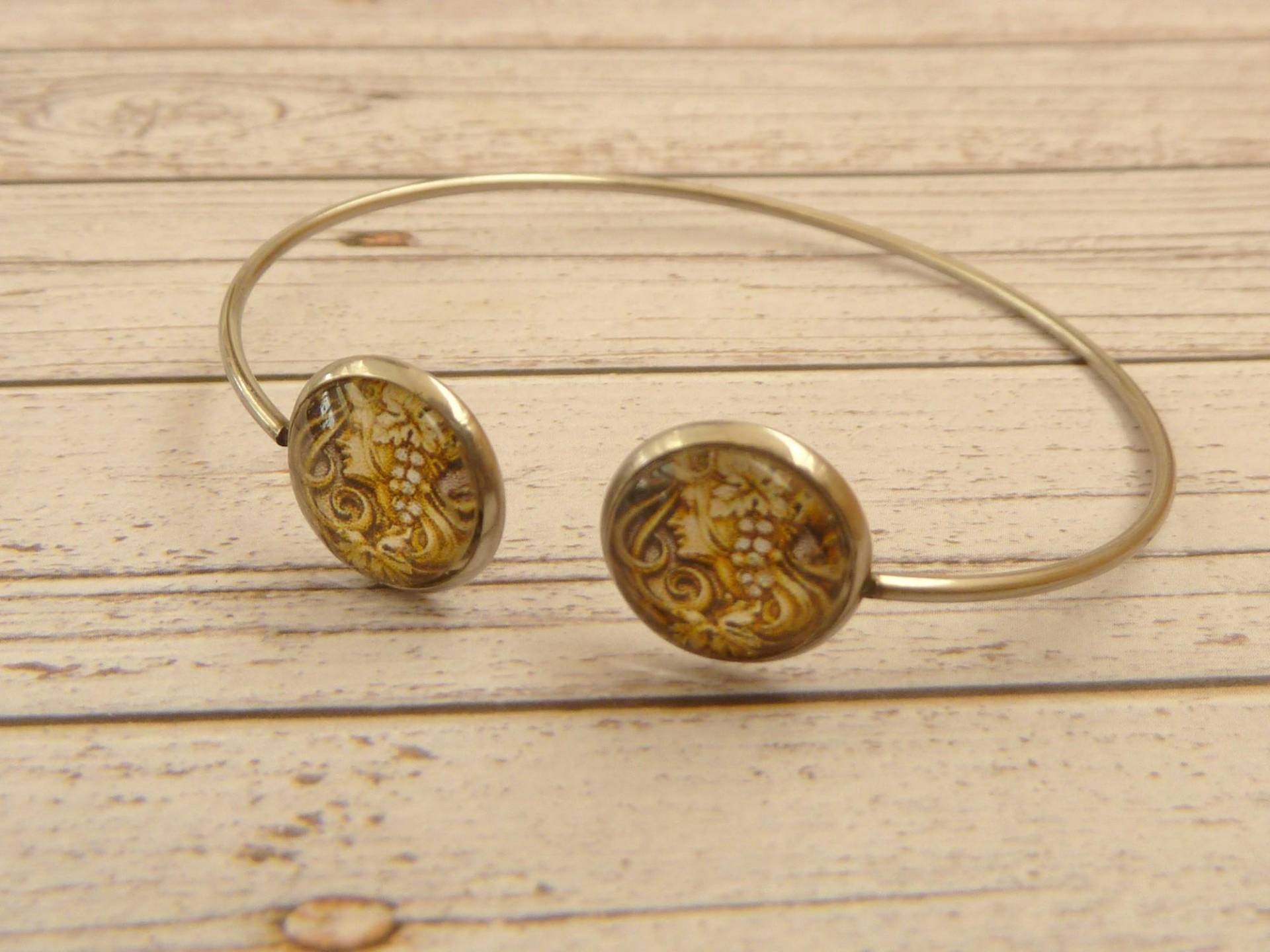 Zierlicher Armreif Mit Jugendstil Dame Und Weinranken Silberfarben Armschmuck Mädchen Geschenkidee von Schmucktruhe