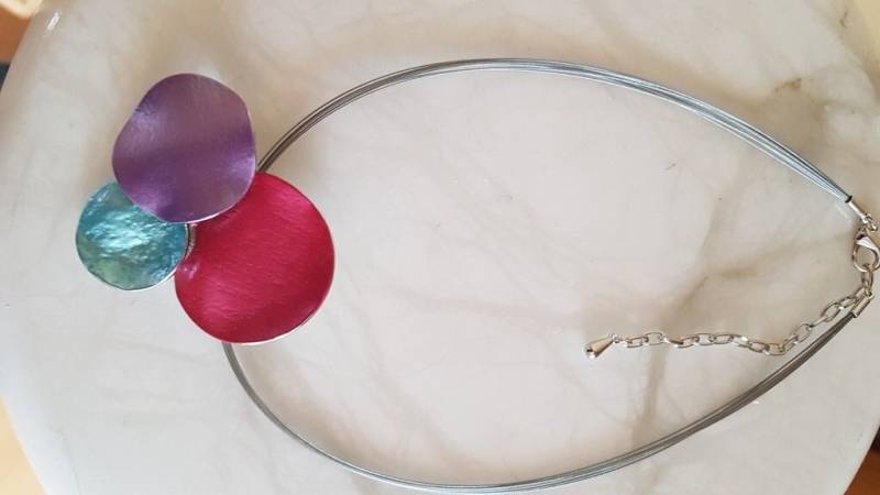 Halskette Collier Kurz Mit Anhängern "Bunte Kreise" Modeschmuck von SchmuckundSilber