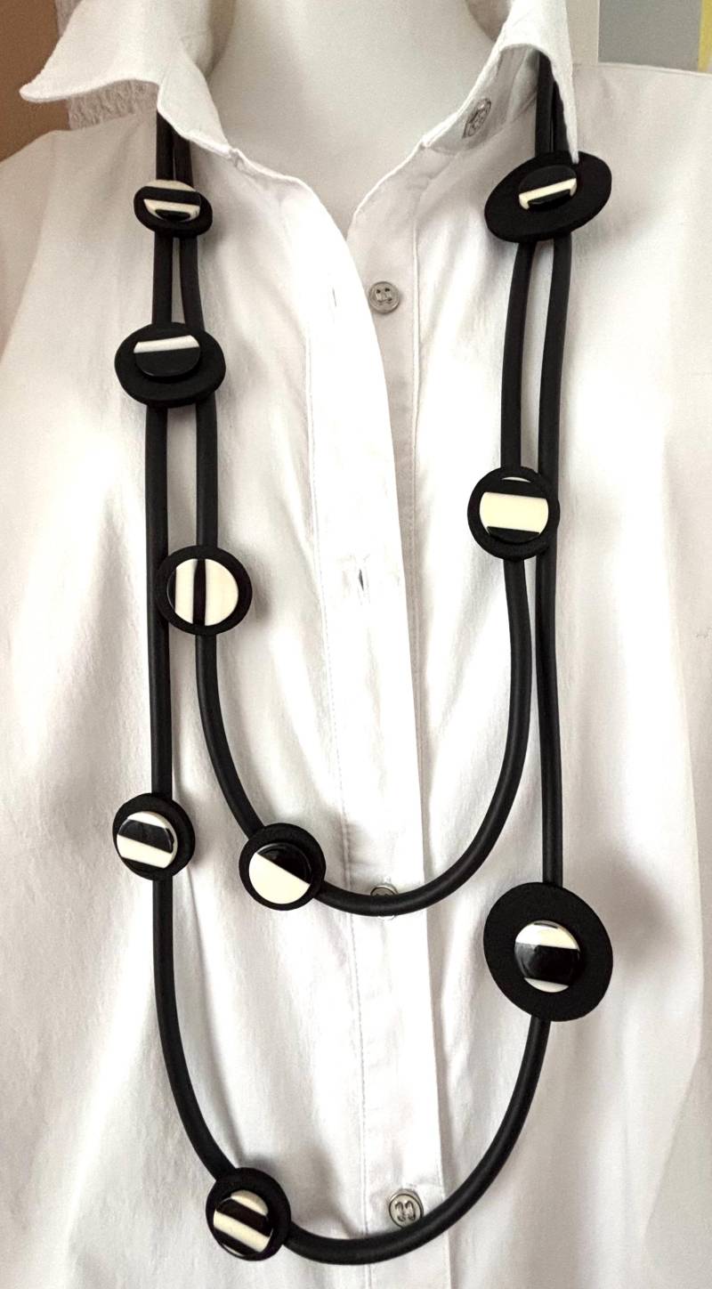 Lange Kautschuk Kette von Schmuckvomfeinsten