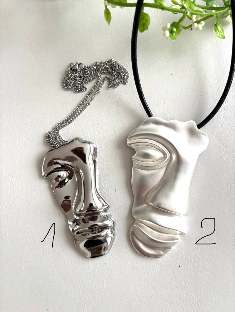 Lange Kette Mit Anhänger "Phantom Der Oper" von Schmuckvomfeinsten