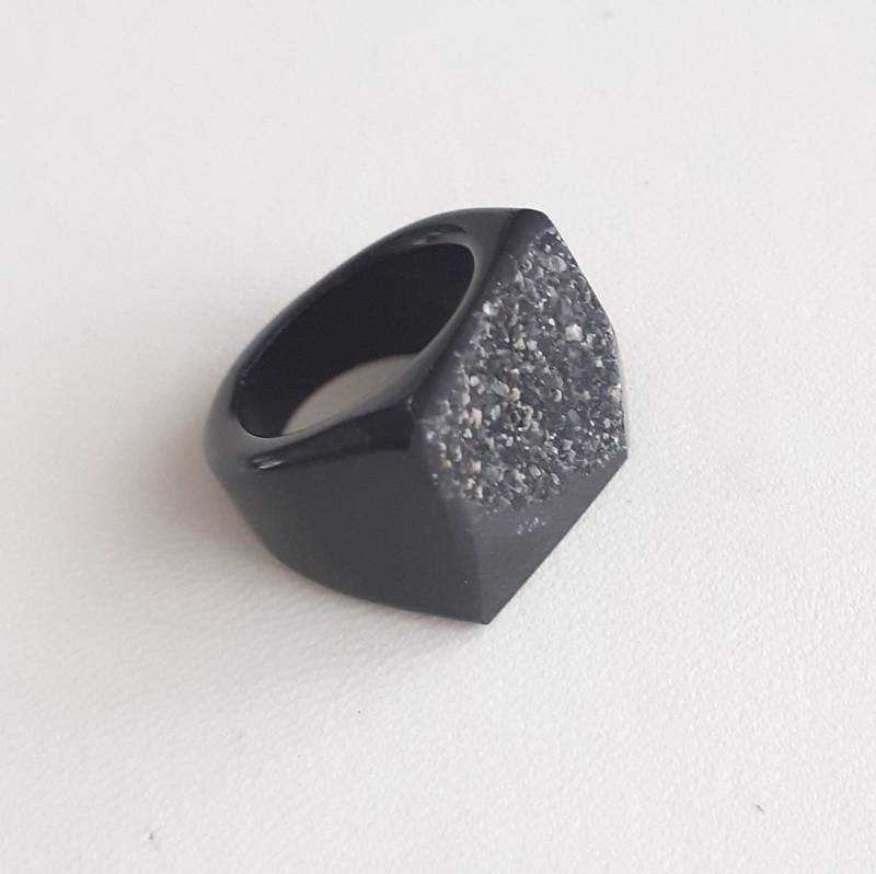 Unikat Ring Aus Gef. Achat, Mit Rohstein Oberfläche, Gr. 53 von Schmuckvomfeinsten