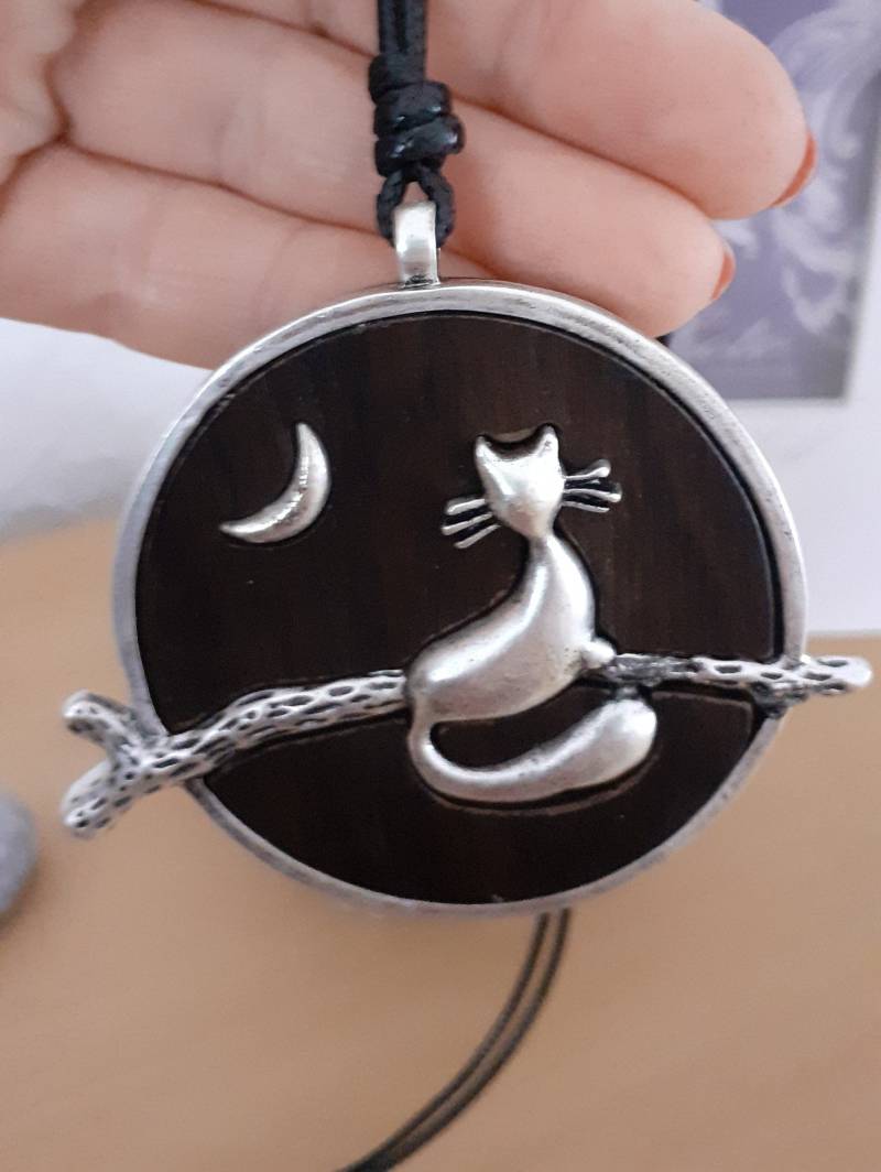 Variable Halskette Lang Kurz Zu Tragen Holz Katze Motiv Metall von Schmuckvomfeinsten