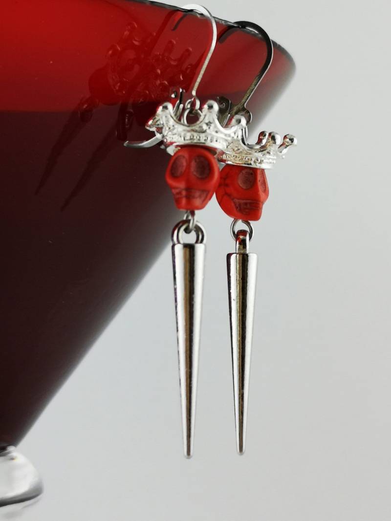 Hängeohrringe Mit Aluminiumspike Skull Hängeohrringe Mit Aluminiumspike Skull von SchmuckwerkDresden