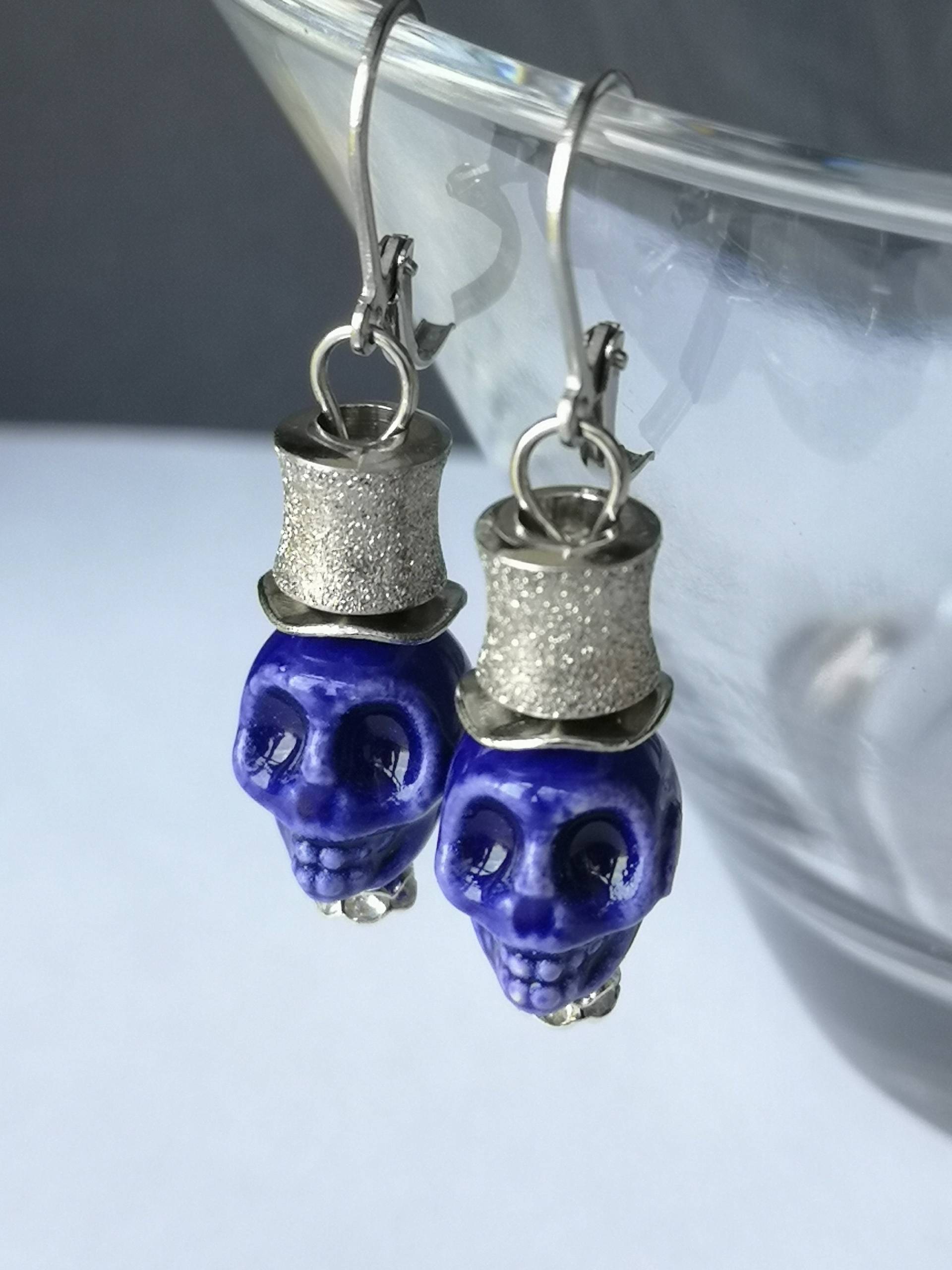Keramik Schädel Mit Glitzerhut Keramik Schädel Mit Glitzerhut von SchmuckwerkDresden