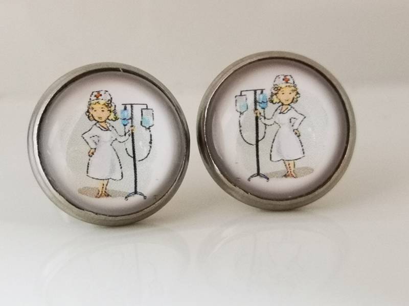 Krankenschwester Ohrstecker Krankenschwester Ohrstecker von SchmuckwerkDresden
