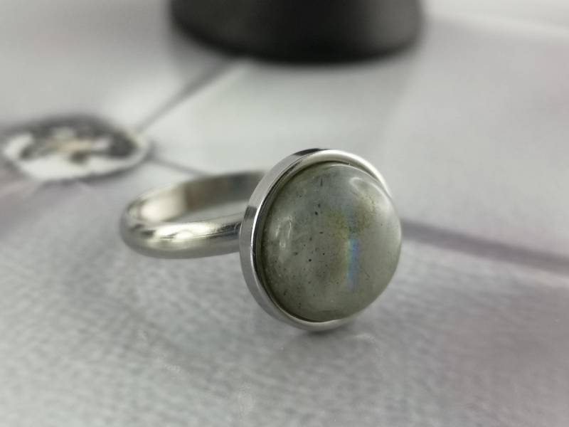 Labradorit Ring Edelstahl Stufenlos Verstellbar Labradorit Ring Edelstahl Stufenlos Verstellbar von SchmuckwerkDresden