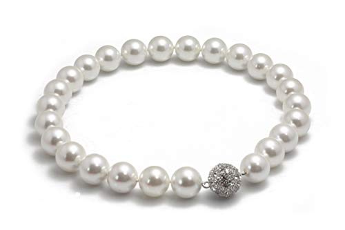 Schmuckwilli Perlenkette für Damen Magnetverschluß - 50cm Länge mit 18mm großen weißen runden Mallorca Perlen - Muschelkernperlen Kette für jeden Anlass - die Halskette Pearl Necklace für Frauen von Schmuckwilli