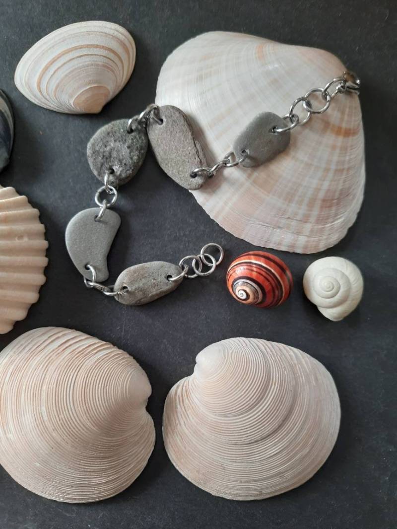 Armband Aus Ostsee Steinen. Einzelstück. Statement Schmuck. Nordlust. Seesteine. Maritimer Natur Armband Aus Ostsee Steinen. Einzelstück. Statement Schmuck. Nordlust. Seesteine. Maritimer Natur von Schneckenstein