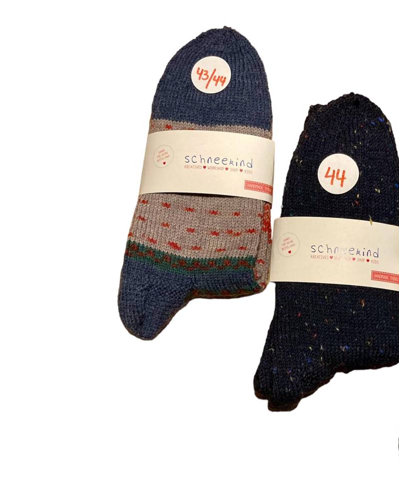 Wollsocken Herren, Handgestrickt, Lokal, Verschiedene Größen, Muster & Farben. Sockenmodell Wählen Über Personalisierung von SchneekindCreativ