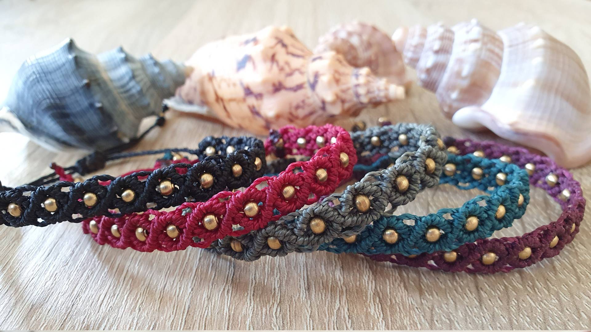 Makramee | Armband Mit Messingperlen, Boho Und Hippy Makramee | Armband Mit Messingperlen, Boho Und Hippy von SchneidereiShop