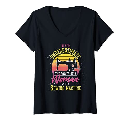Damen Nähmaschine Schneidern Näherin Handarbeit Frauen Nähen T-Shirt mit V-Ausschnitt Damen Nähmaschine Schneidern Näherin Handarbeit Frauen Nähen T-Shirt mit V-Ausschnitt von Schneidern Nähen Hobby Näherinnen Geschenk