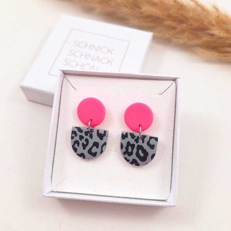 Leo Neon Ohrhänger. Ohrringe Mit Leo-Print. Leo-Muster Ohrringe. Statement Leoprint Schnick Schnack Schön von SchnickSchnackSchoen