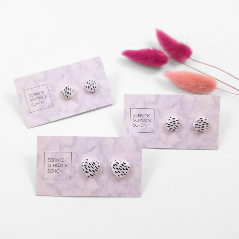 Mini Ohrstecker Schwarz/Weiß. Gepunkteter Schmuck. Dots, Gepunktet, Mini Ohrstecker, Schnick Schnack Schön von SchnickSchnackSchoen