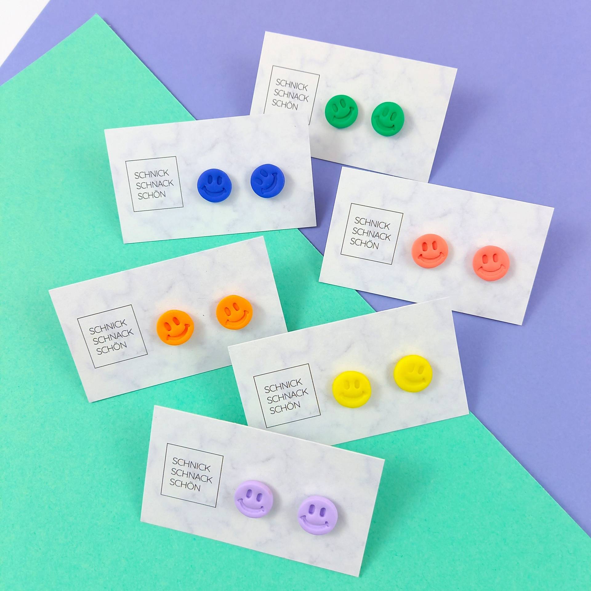 Ohrstecker Smile, Bunte Ohrstecker, Bunter Schmuck, Ohrringe Geschenk Freundin, Gute Laune Muttertag Ohrstecker Smile, Bunte Ohrstecker, Bunter Schmuck, Ohrringe Geschenk Freundin, Gute Laune Muttertag von SchnickSchnackSchoen