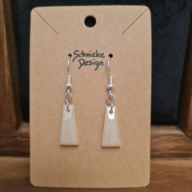 Ohrhänger Aus Epoxidharz in Metallic Silber von SchniekeDesign