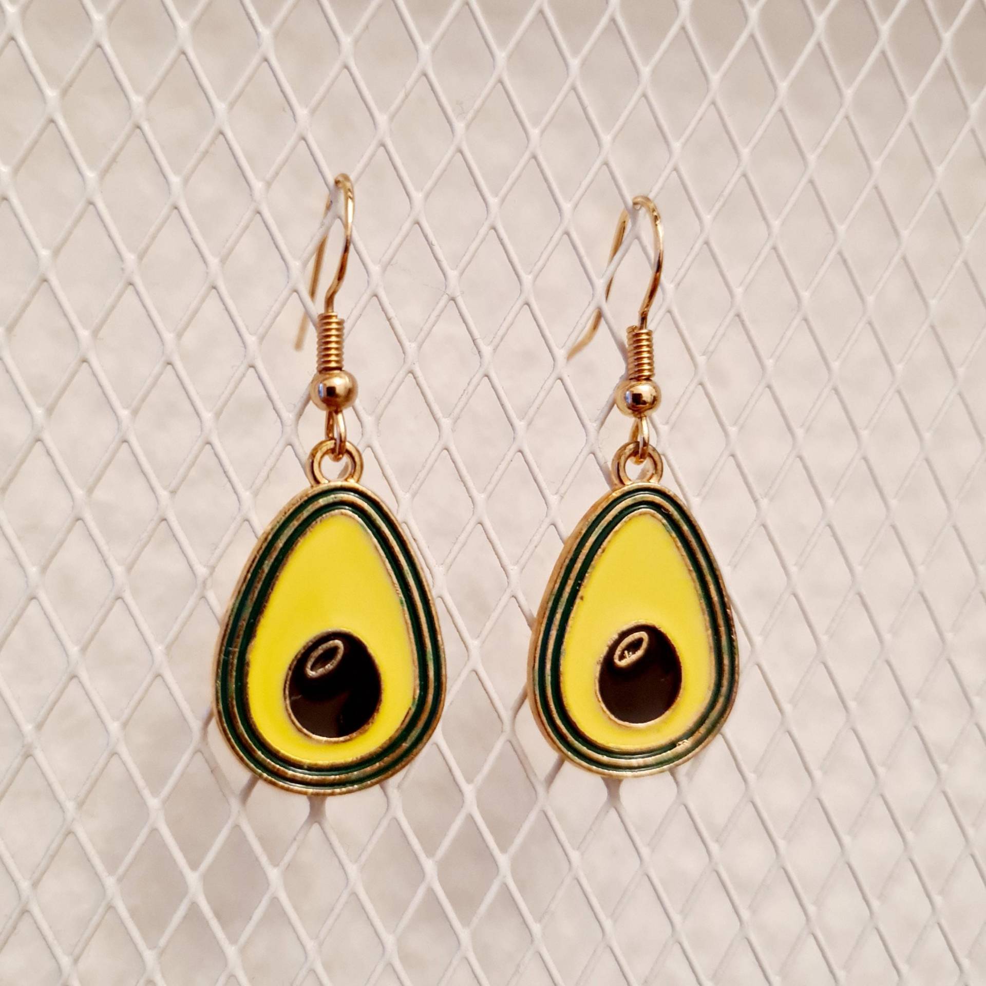 Ohrhänger Mit Avocados Aus Emaille Ohrhänger Mit Avocados Aus Emaille von SchniekeDesign