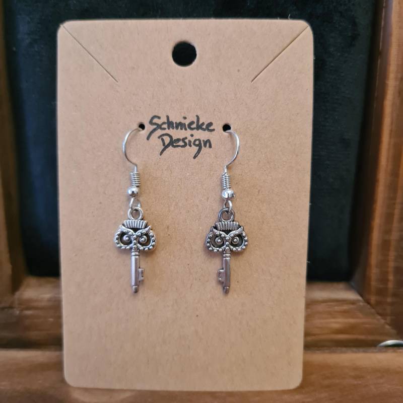 Ohrhänger Mit Eulenschlüsseln in Silber von SchniekeDesign
