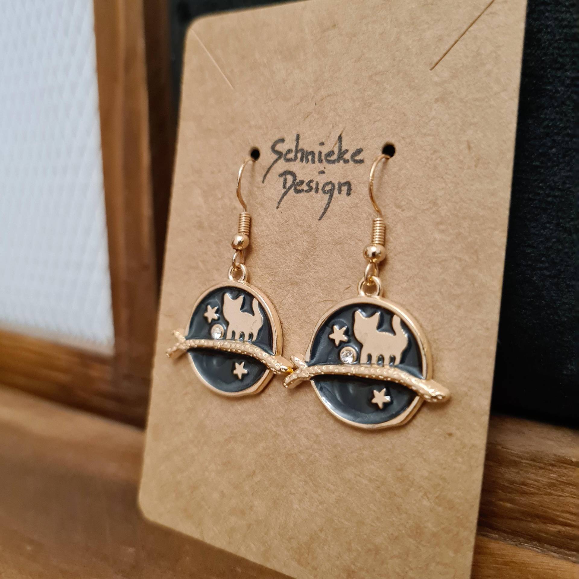 Ohrhänger Mit Süßen Katzen Aus Emaille von SchniekeDesign