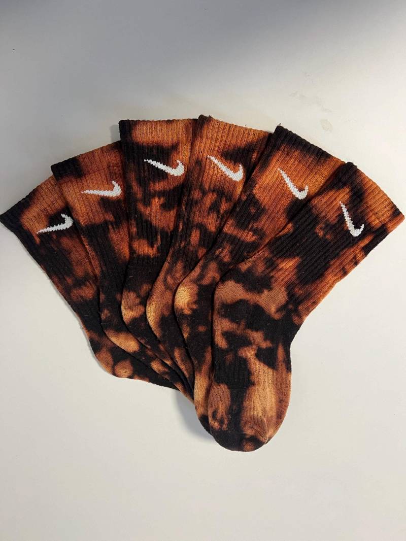 Nike Socken Bleached Batik Nike Socken Bleached Batik von SchodieSocks
