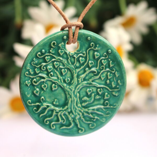 Schönes aus Indochina Schmuck aus Keramik, Medaillon Elefant, Lotus und Lebensbaum von Schönes aus Indochina