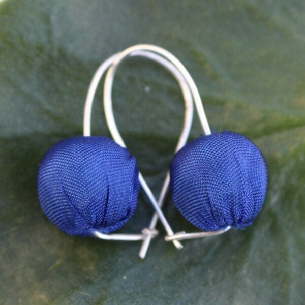 Schönes aus Indochina Seidenohrringe von Schönes aus Indochina