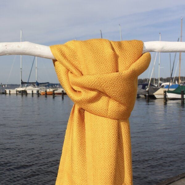 Schönes aus Indochina Upcycling Baumwollschal handgewebt und fair gehandelt von Schönes aus Indochina