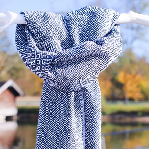 Schönes aus Indochina Upcycling Baumwollschal marine/weiß handgewebt und fair gehandelt von Schönes aus Indochina