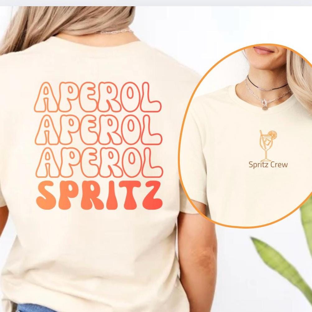 Spritz Crew T-Shirt Unisex - Retro-Shirt Für Aperol-Lover Mit Statement-Backprint | Personalisierbar Jga, Mädelsurlaub & Sommer-Look von SchorleSociety