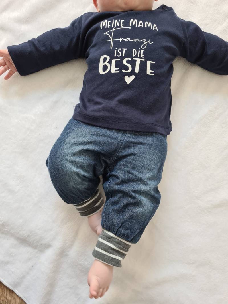 Baby Pullover Body Mama Ist Die Beste Danke Geschenk Muttertag von Schriftzauber