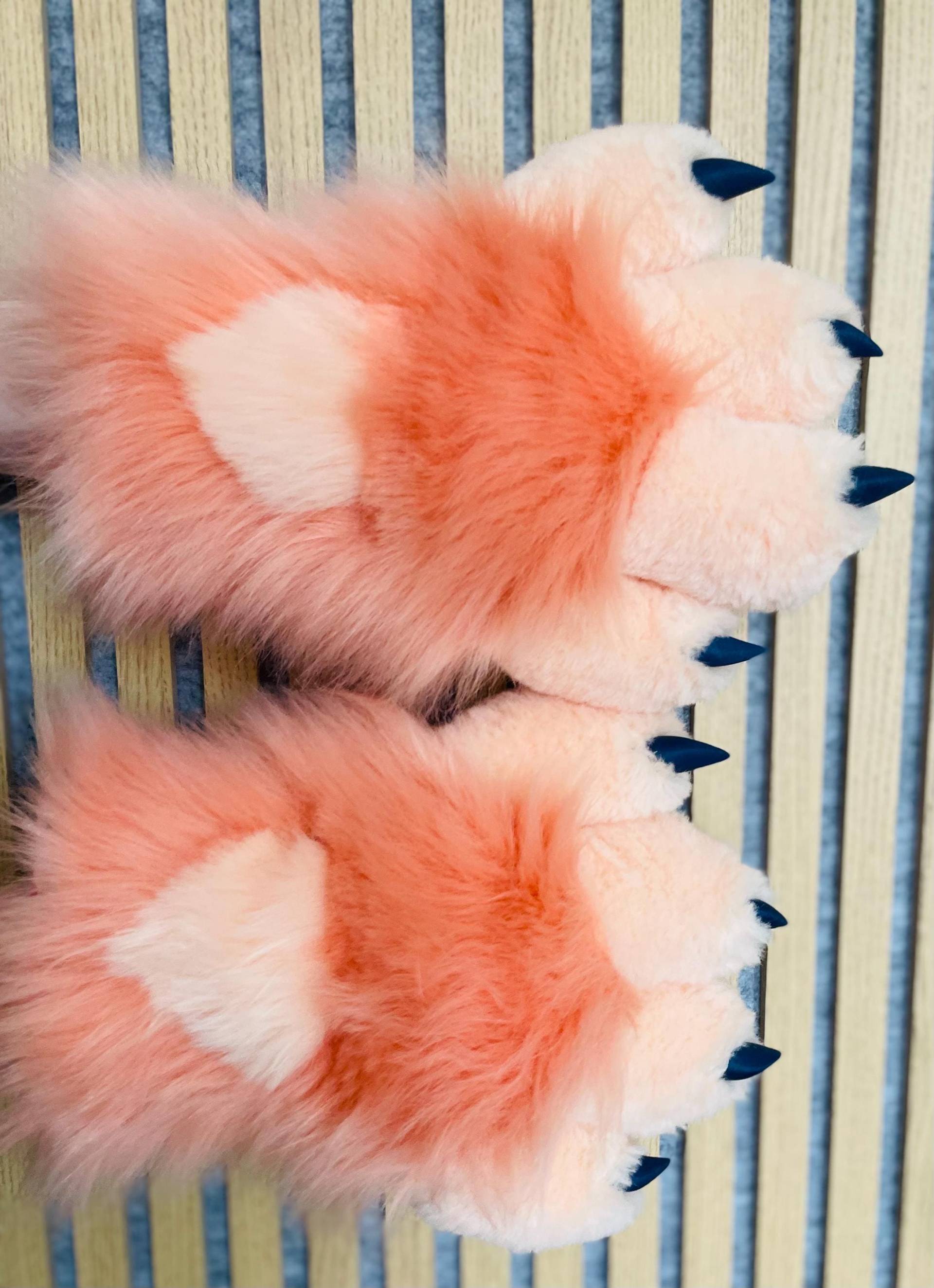 Fursuit Paws Fursuit Paws von SchubladenWerkstatt