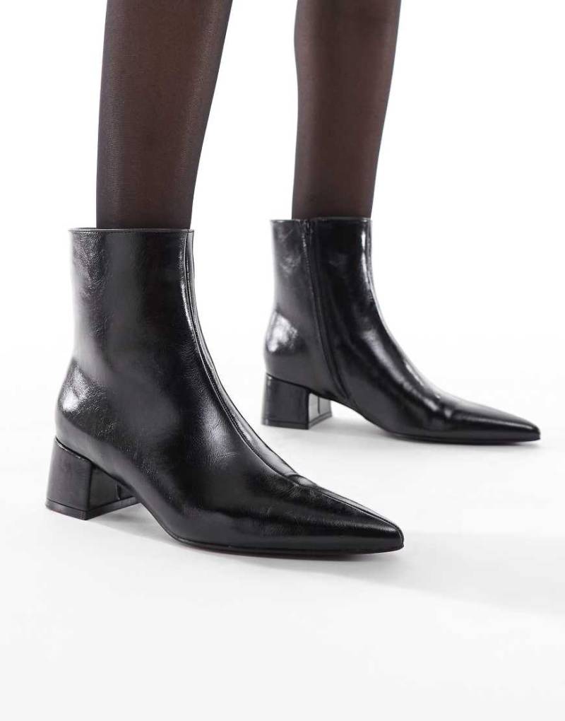 schuh - Bridget - Stiefeletten in Schwarz mit Absatz von Schuh