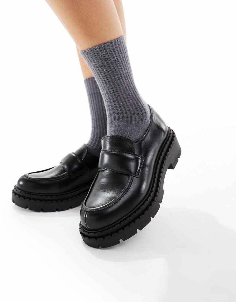 schuh - Lawson - Loafer aus Leder in Schwarz mit dicker Sohle von Schuh