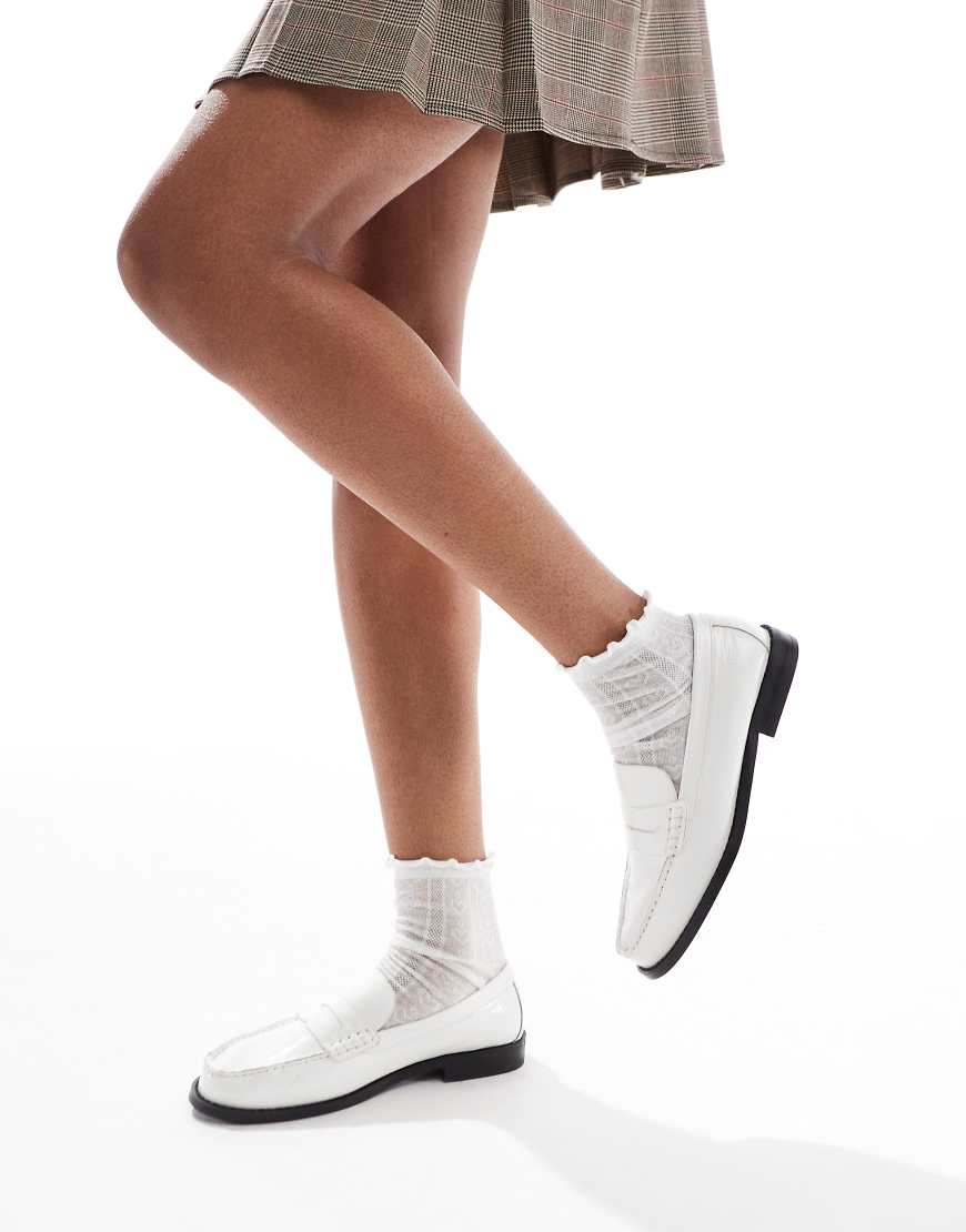 schuh - Lillian - Penny-Loafer aus Leder mit Knitterstruktur in Weiß von Schuh