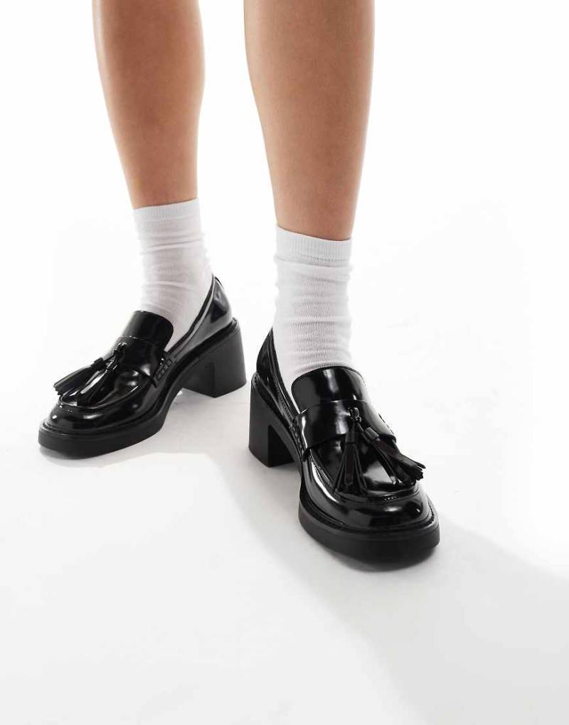 schuh - Lovelyn - Loafer mit Absatz in Lackschwarz von Schuh