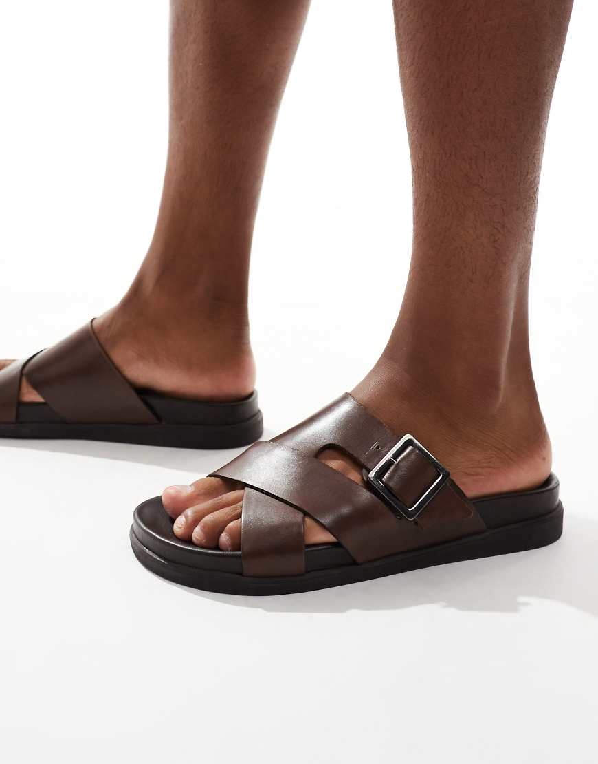 schuh - Summit - Leder-Sandalen in Braun mit Fußbett und Schnalle schuh - Summit - Leder-Sandalen in Braun mit Fußbett und Schnalle von Schuh