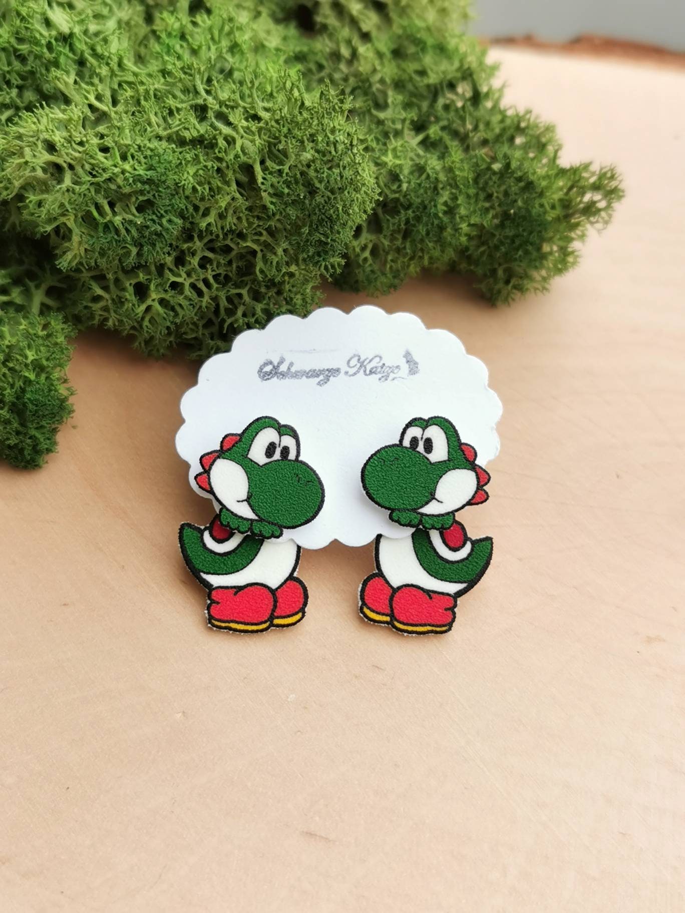 Yoshi, Super Mario Inspirierte Ohrstecker Yoshi, Super Mario Inspirierte Ohrstecker von SchwarzeKatzejewelry