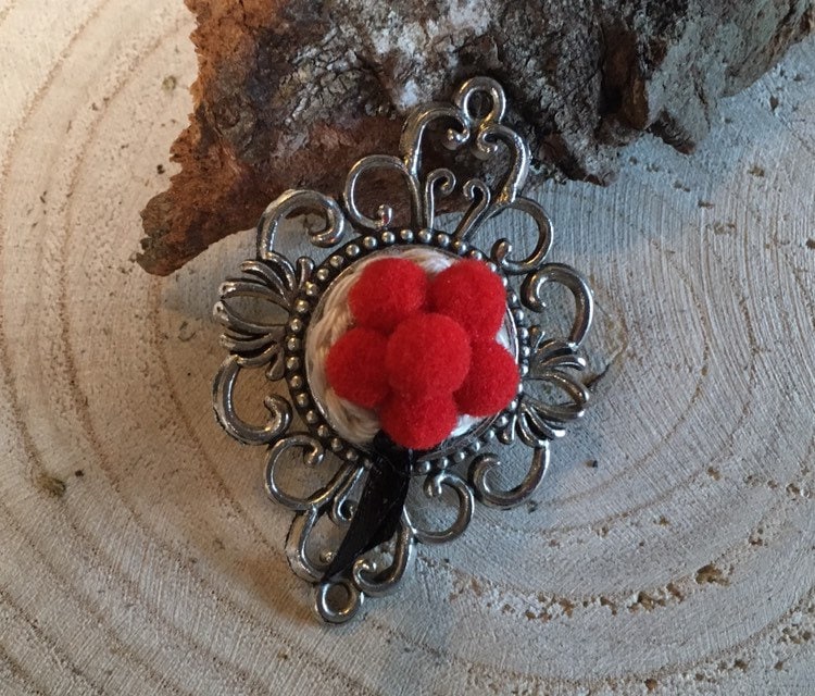 Brosche Anstecknadel Ornament von Schwarzwaldmaedle