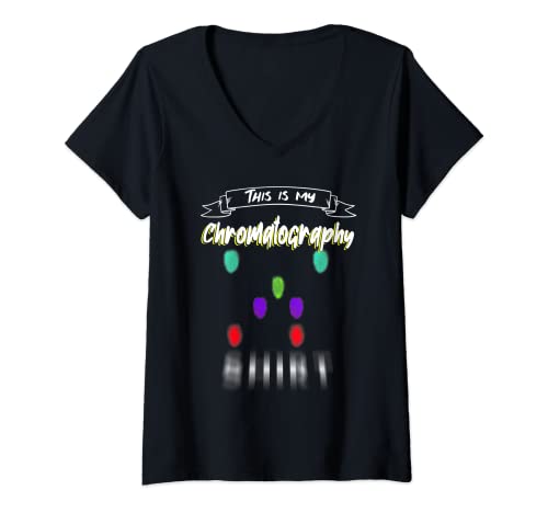 Damen This Is My Chromatography Science Farbenfrohes Design T-Shirt mit V-Ausschnitt von Science N Stuff
