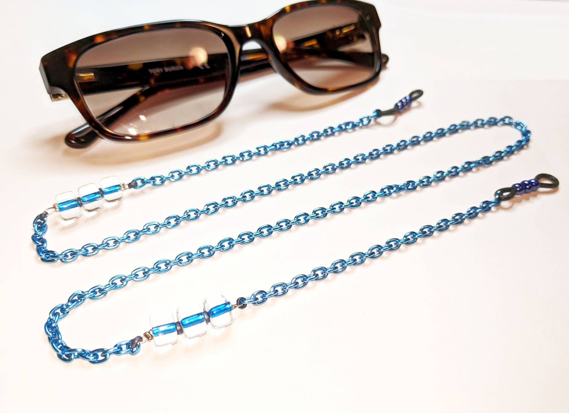 Leichte Metallic Blaue Aluminium Sonnenbrillen Kette, Lesebrillen Halter, Brillenkette, Glasperlen Lanyard Halskette/27 Inch Leichte Metallic Blaue Aluminium Sonnenbrillen Kette, Lesebrillen Halter, Brillenkette, Glasperlen Lanyard Halskette/27 Inch von ScienceKitty