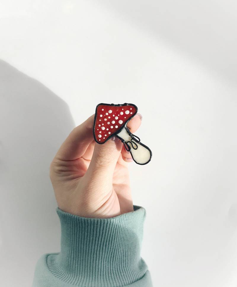 Bug Halloween Brosche Käfer Glasmalerei Zubehör Imitation Schmuck Pin Abzeichen Frau Tier von ScloGlassStudio