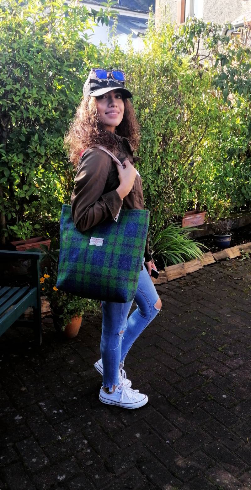 Harris Tweed Bag Tote Purse Made in Scotland Bridesmaid Woman Girl Scottish Gift Green Blue Large von Scotswhahae