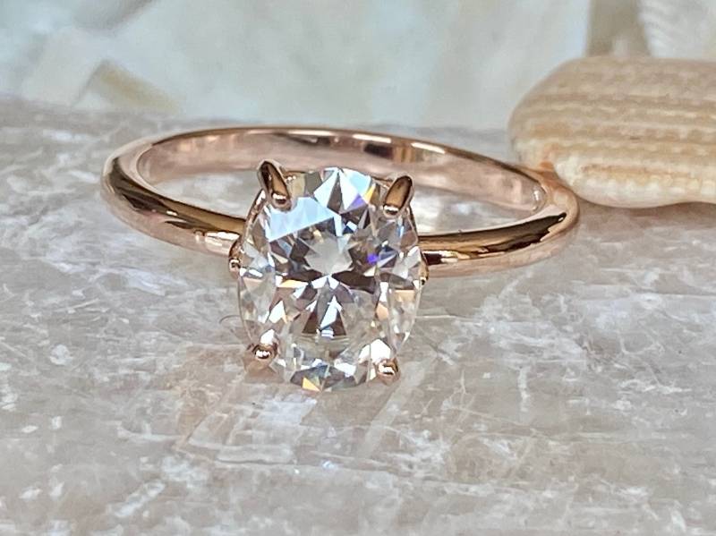 Oval Moissanite Verlobungsring, Solitär 2 Karat Konfliktfrei von ScottBonomoDiamonds