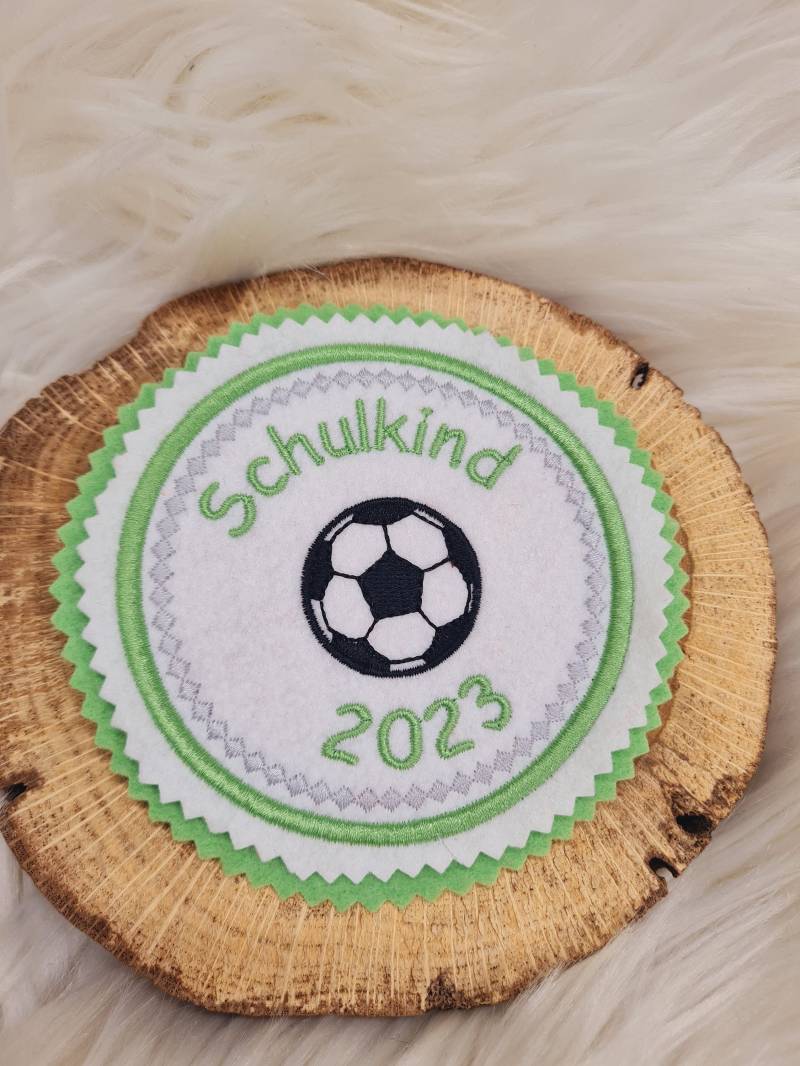 Fußball. Individuell Gestickter Button Für Die Schultüte Fußball. Individuell Gestickter Button Für Die Schultüte von Scottonmade